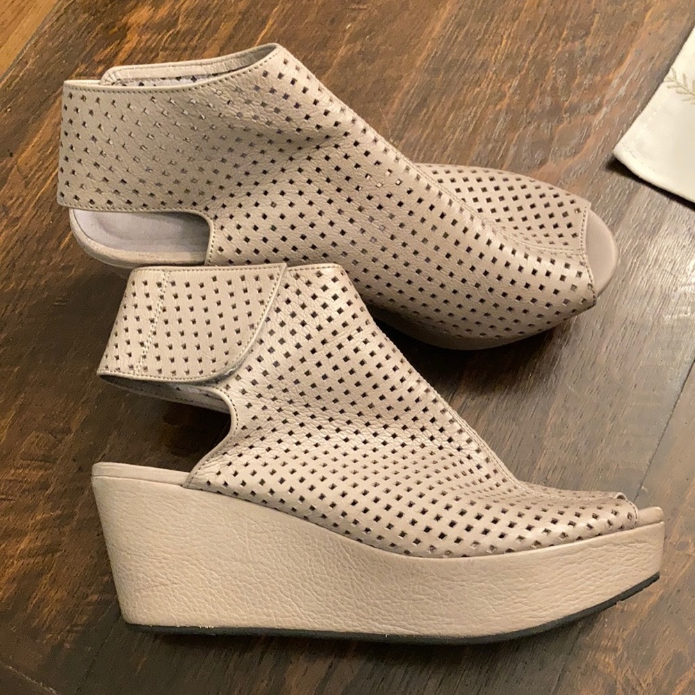 Chocolat Blu wedges